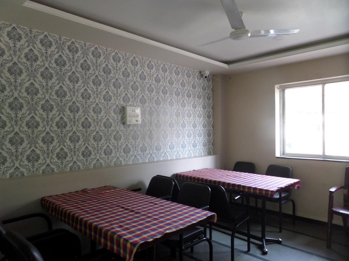 Hotel Sadanand Sangli Ngoại thất bức ảnh