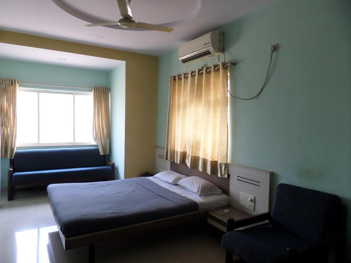 Hotel Sadanand Sangli Ngoại thất bức ảnh
