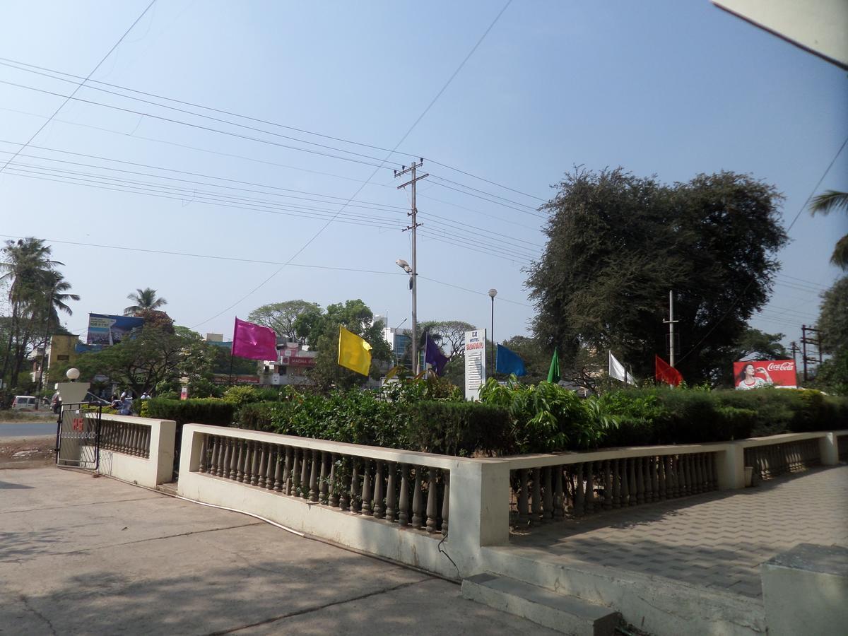 Hotel Sadanand Sangli Ngoại thất bức ảnh