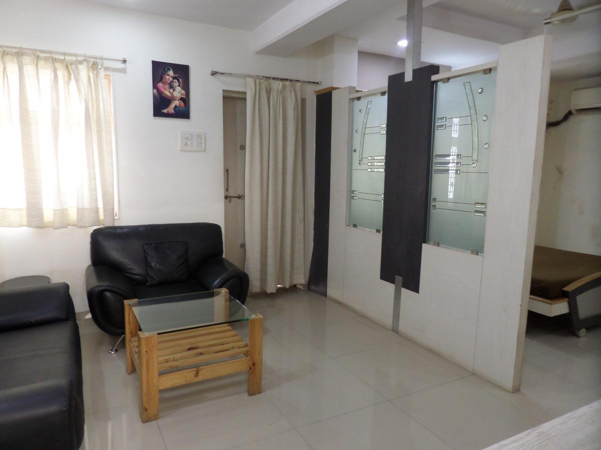 Hotel Sadanand Sangli Ngoại thất bức ảnh